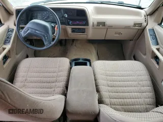 1994 Ford Explorer Eddie Bauer z VIN 1FMDU34X1RUE61210, wystawiony jako Copart lot #81117024 z przebiegiem 274 301 mil mil oraz Czysty tytuł • Clean title. Historia ofert i sprzedaży dostępna na DreamBid. Obrazek 8.