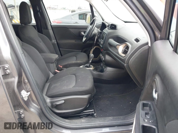 2017 Jeep Renegade Latitude with VIN ZACCJBBB0HPE88196, listed as a IAAI auction lot 42076789 with 127,008 mi miles. Bid and sale history available at carsss.com. Image 5.