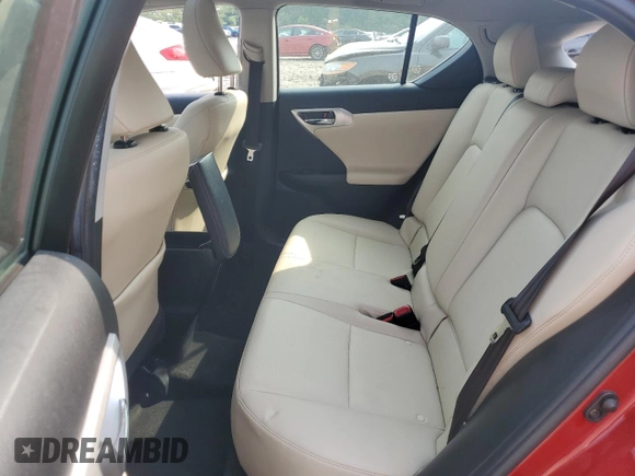 2013 Lexus CT 200h z VIN JTHKD5BH7D2162309, wystawiony jako Copart lot #57770765 z przebiegiem 67 900 mil mil oraz Szkoda całkowita • Salvage title. Historia ofert i sprzedaży dostępna na DreamBid. Obrazek 10.