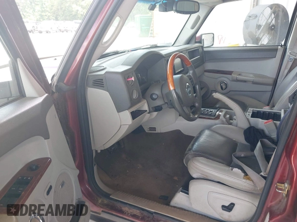 2007 Jeep Commander Overland z VIN 1J8HH68297C592567, wystawiony jako IAAI lot #42591274 z przebiegiem 254 555 mil mil oraz . Historia ofert i sprzedaży dostępna na DreamBid. Obrazek 5.