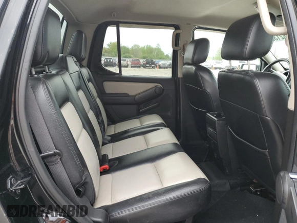 2008 Ford Explorer Sport Trac Limited z VIN 1FMEU53E68UA52540, wystawiony jako Copart lot #53982135 z przebiegiem 152 910 mil mil oraz Czysty tytuł • Clean title. Historia ofert i sprzedaży dostępna na DreamBid. Obrazek 11.