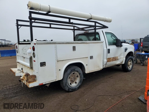 2008 Ford F-250 z VIN 1FDNF21508EE31135, wystawiony jako Copart lot #54377625 z przebiegiem 135 755 mil mil oraz Szkoda całkowita • Salvage title. Historia ofert i sprzedaży dostępna na DreamBid. Obrazek 3.