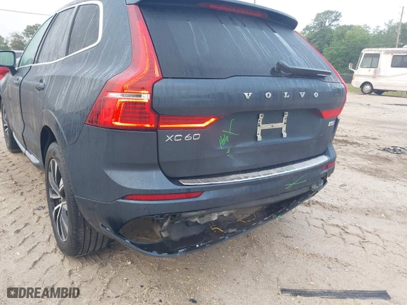 2023 Volvo XC60 Plus Bright Theme with VIN YV4L12RN4P1375945, listed as a IAAI auction lot 41945980 with 27,609 mi miles. Bid and sale history available at carsss.com. Image 20.
