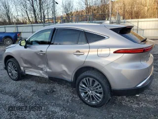 2022 Toyota Venza LE with VIN JTEAAAAH7NJ105529, listed as a Copart auction lot 79015043 with 22,867 mi miles. Bid and sale history available at carsss.com. Image 2.