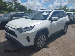 2021 Toyota RAV4 XLE Premium with VIN 2T3C1RFV0MW107651, listed as a IAAI auction lot 42558254 with 68,286 mi miles and . Bid and sale history available at DreamBid. Image 17.