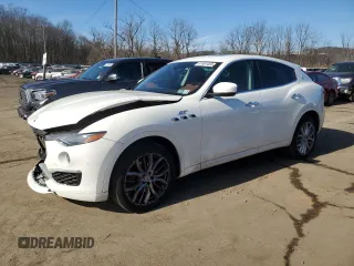 2022 Maserati Levante GT with VIN ZN661XUA3NX389376, listed as a Copart auction lot 41491404 with 21,494 mi miles. Bid and sale history available at carsss.com. Image 1.