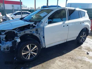 2018 Toyota RAV4 XLE с VIN JTMWFREV5JJ741922, выставлен на аукционе IAAI как лот 41889199 с пробегом 80 442 миль миль и . История ставок и продаж доступна на DreamBid. Изображение 18.