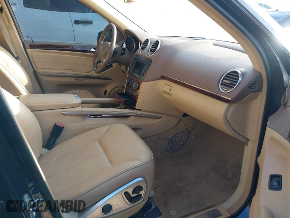2012 Mercedes-Benz GL 450 z VIN 4JGBF7BE1CA797006, wystawiony jako IAAI lot #41781665 z przebiegiem 150 600 mil mil oraz . Historia ofert i sprzedaży dostępna na DreamBid. Obrazek 5.