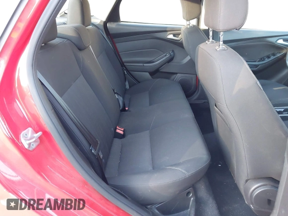 2016 Ford Focus SE with VIN 1FADP3F27GL271322, listed as a IAAI auction lot 41445039 with 100,195 mi miles. Bid and sale history available at carsss.com. Image 8.