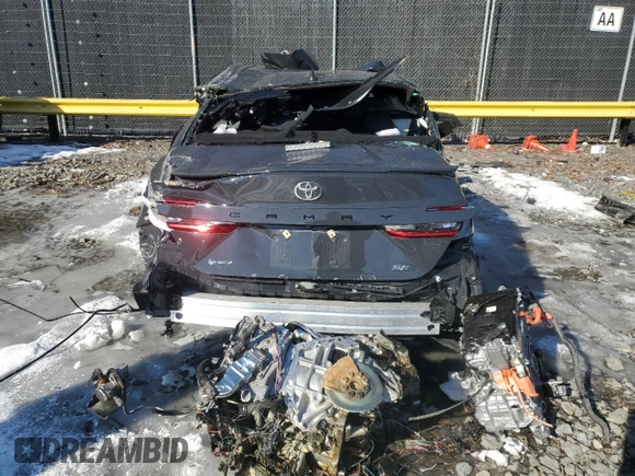 2025 Toyota Camry LE z VIN 4T1DAACK4SU046049, wystawiony jako Copart lot #42629345 z przebiegiem Nie podano mil oraz Nie do naprawy • Non repairable. Historia ofert i sprzedaży dostępna na DreamBid. Obrazek 6.