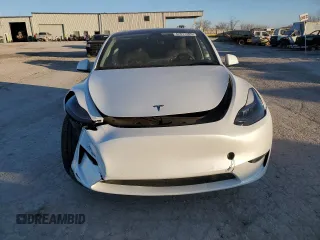 2022 Tesla Model Y Performance with VIN 7SAYGDEF8NF494770, listed as a Copart auction lot 42031405 with 28,724 mi miles and Salvage Title. Bid and sale history available at DreamBid. Image 5.