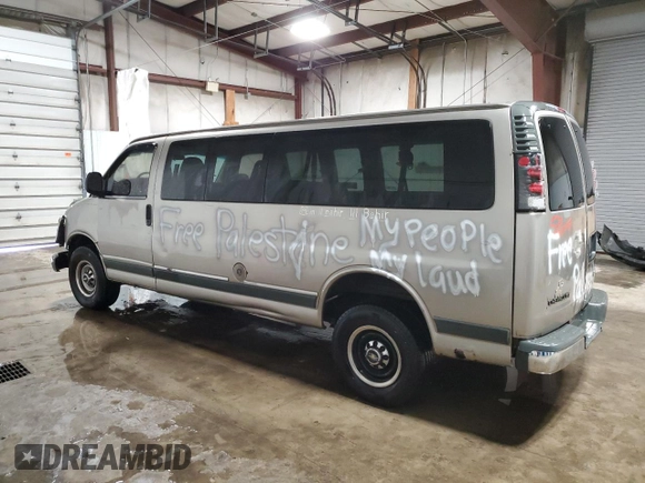 2001 Chevrolet Express with VIN 1GAHG39R611205912, listed as a Copart auction lot 49176265 with 375,645 mi miles and Salvage Title. Bid and sale history available at carsss.com. Image 2.