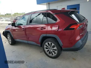 2021 Toyota RAV4 XLE Premium with VIN 2T3C1RFV2MW164644, listed as a Copart auction lot 65607935 with 19,667 mi miles and Salvage title. Bid and sale history available at DreamBid. Image 2.