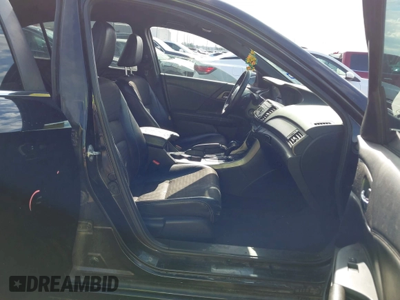 2016 Honda Accord Sport with VIN 1HGCR2F58GA025560, listed as a IAAI auction lot 42230380 with 178,148 mi miles and . Bid and sale history available at DreamBid. Image 5.