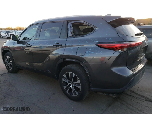 2022 Toyota Highlander XLE with VIN 5TDHZRBH0NS579432, listed as a Copart auction lot 77977004 with 18,770 mi miles and Clean Title. Bid and sale history available at carsss.com. Image 2.