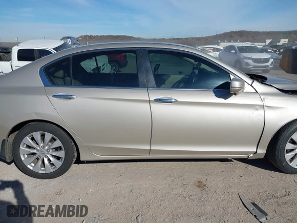 2013 Honda Accord Sdn EX-L with VIN 1HGCR2F88DA143534, listed as a IAAI auction lot 40962871 with 226,188 mi miles. Bid and sale history available at carsss.com. Image 13.