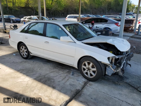 2000 Toyota Avalon XL with VIN 4T1BF28B6YU093177, listed as a Copart auction lot 51853895 with 189,631 mi miles and Salvage Title. Bid and sale history available at DreamBid. Image 4.