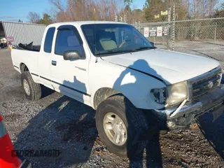 1999 Toyota Tacoma PreRunner with VIN 4TASN92N3XZ490510, listed as a IAAI auction lot 41293367 with 208,576 mi miles and . Bid and sale history available at DreamBid. Image 1.