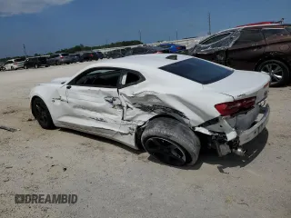 2020 Chevrolet Camaro 1LT z VIN 1G1FB1RSXL0103745, wystawiony jako Copart lot #60452065 z przebiegiem Nie podano mil oraz Czysty tytuł • Clean title. Historia ofert i sprzedaży dostępna na DreamBid. Obrazek 2.