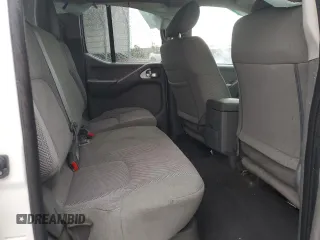 2019 Nissan Frontier SV z VIN 1N6AD0ER1KN728090, wystawiony jako Copart lot #59001855 z przebiegiem 132 188 mil mil oraz Nie do naprawy • Non repairable. Historia ofert i sprzedaży dostępna na DreamBid. Obrazek 10.