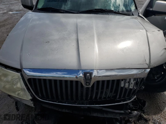 2003 Lincoln Navigator Luxury with VIN 5LMFU28R23LJ44819, listed as a Copart auction lot 66774594 with 0 mi miles and Salvage Title. Bid and sale history available at carsss.com. Image 13.