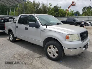 2004 Ford F-150 XLT with VIN 1FTRW12W34KC97272, listed as a Copart auction lot 54005615 with 258,603 mi miles and Clean Title. Bid and sale history available at carsss.com. Image 4.
