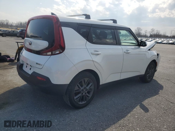 2020 Kia Soul EX with VIN KNDJ33AU2L7702105, listed as a Copart auction lot 50078615 with 83,852 mi miles and Salvage Title. Bid and sale history available at carsss.com. Image 3.