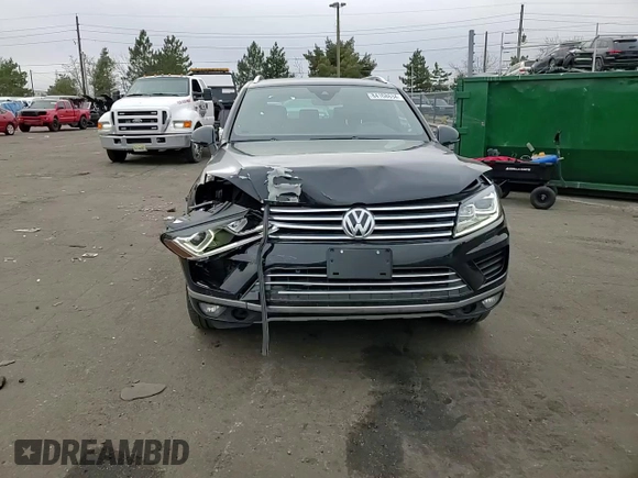 2017 Volkswagen Touareg Wolfsburg Edition with VIN WVGRF7BP9HD006520, listed as a Copart auction lot 84168634 with 76,596 mi miles and Salvage title. Bid and sale history available at DreamBid. Image 10.