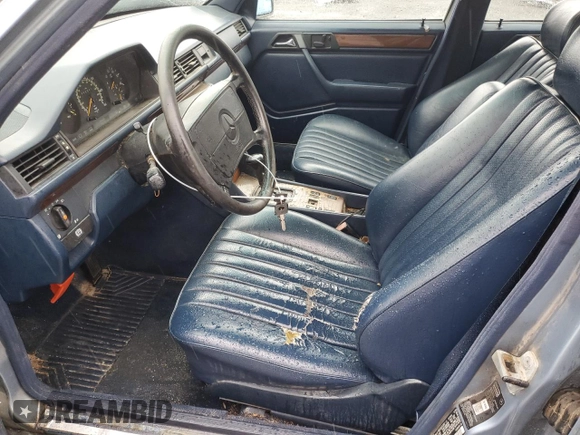 1990 Mercedes-Benz 300 with VIN WDBEB28D9LB167760, listed as a Copart auction lot 50052815 with 310,217 mi miles and Clean Title. Bid and sale history available at DreamBid. Image 7.