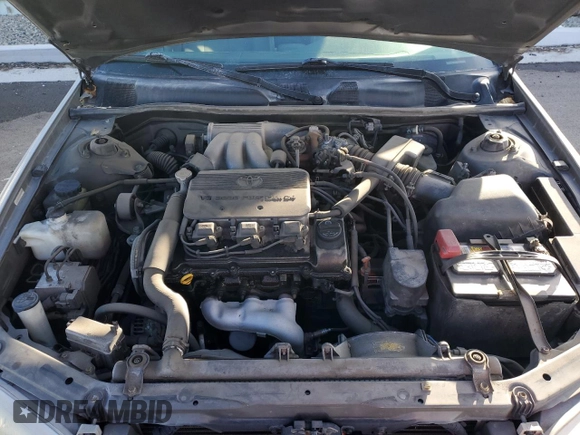 1998 Toyota Camry LE z VIN JT2BF28K2W0115564, wystawiony jako Copart lot #46628495 z przebiegiem 133 215 mil mil oraz Czysty tytuł • Clean title. Historia ofert i sprzedaży dostępna na DreamBid. Obrazek 11.