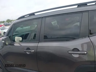 2019 Jeep Renegade Latitude z VIN ZACNJABBXKPJ76703, wystawiony jako IAAI lot #42151566 z przebiegiem 91 372 mil mil oraz . Historia ofert i sprzedaży dostępna na DreamBid. Obrazek 14.