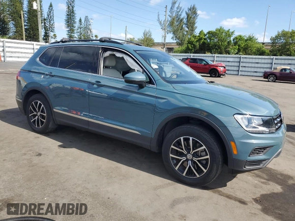 2021 Volkswagen Tiguan SE z VIN 3VV3B7AX6MM041166, wystawiony jako Copart lot #57769445 z przebiegiem 51 030 mil mil oraz Nie do naprawy • Non repairable. Historia ofert i sprzedaży dostępna na DreamBid. Obrazek 4.