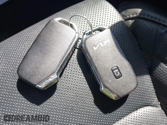 2022 Kia Sorento SX with VIN 5XYRK4LF8NG087513, listed as a IAAI auction lot 42038505 with 42,113 mi miles and . Bid and sale history available at DreamBid. Image 11.
