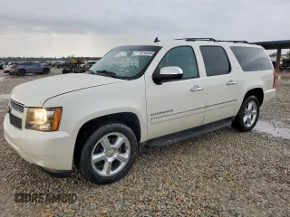 2014 Chevrolet Suburban LTZ with VIN 1GNSKKE72ER179639, listed as a Copart auction lot 62344495 with 81,995 mi miles and Salvage title. Bid and sale history available at DreamBid. Image 1.