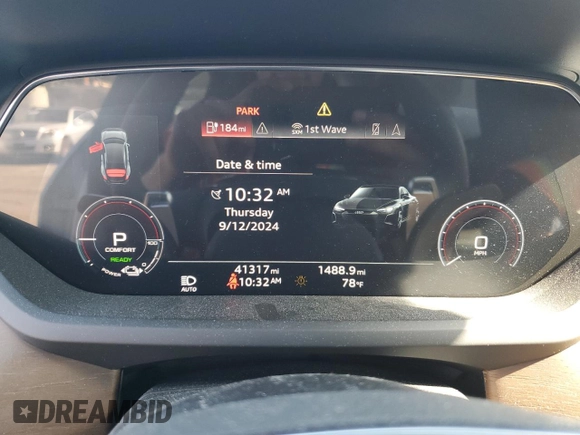 2022 Audi e-tron GT Premium Plus z VIN WAUFJBFW8N7006591, wystawiony jako Copart lot #71233664 z przebiegiem 41 317 mil mil oraz Szkody całkowita. Historia ofert i sprzedaży dostępna na DreamBid. Obrazek 9.