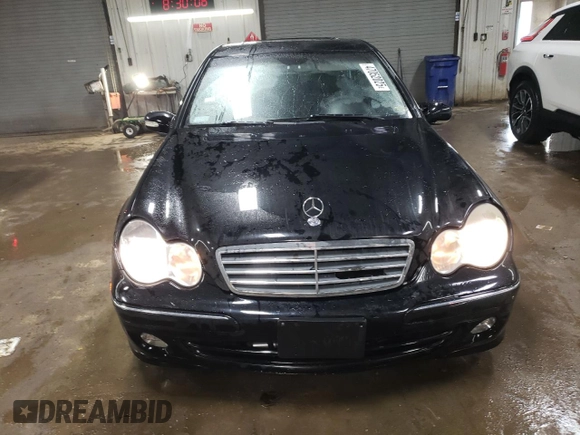 2005 Mercedes-Benz C 240 with VIN WDBRF81J85F591192, listed as a Copart auction lot 47052025 with 143,191 mi miles and Salvage Title. Bid and sale history available at DreamBid. Image 5.