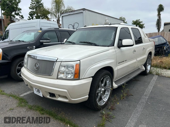 2005 Cadillac Escalade EXT z VIN 3GYEK62N75G264292, wystawiony jako Copart lot #55481905 z przebiegiem 178 920 mil mil oraz Czysty tytuł • Clean title. Historia ofert i sprzedaży dostępna na DreamBid. Obrazek 2.