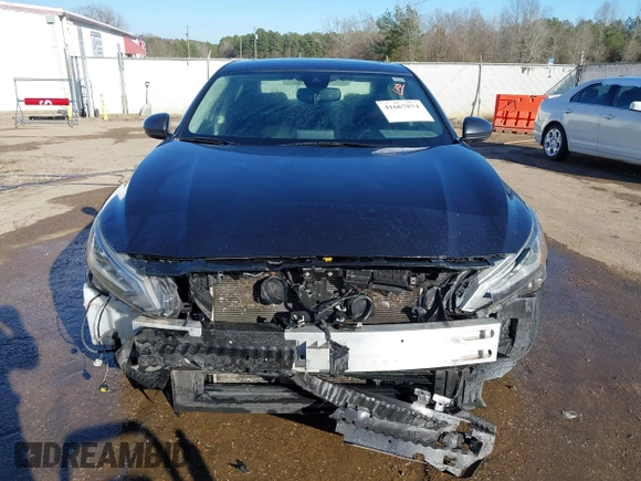 2019 Nissan Altima 2.5 SV with VIN 1N4BL4DV1KC128901, listed as a IAAI auction lot 41667874 with 174,350 mi miles. Bid and sale history available at carsss.com. Image 12.