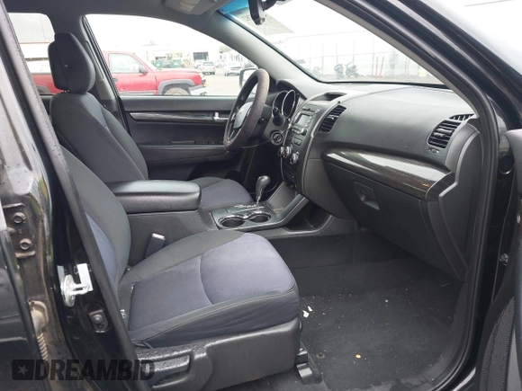 2012 Kia Sorento LX with VIN 5XYKT4A21CG188680, listed as a IAAI auction lot 41936782 with 228,817 mi miles. Bid and sale history available at carsss.com. Image 5.