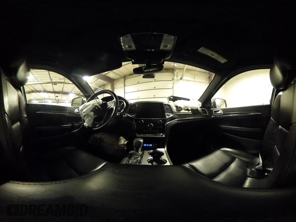 2019 Jeep Grand Cherokee Limited X с VIN 1C4RJFBG4KC590710, выставлен на аукционе IAAI как лот 42419789 с пробегом 35 017 миль миль и . История ставок и продаж доступна на DreamBid. Изображение 20.