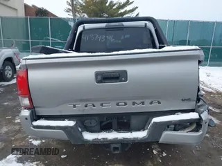 2019 Toyota Tacoma SR z VIN 3TMCZ5AN8KM211246, wystawiony jako IAAI lot #41574346 z przebiegiem 66 825 mil mil oraz . Historia ofert i sprzedaży dostępna na DreamBid. Obrazek 17.