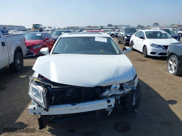 2013 Lexus ES 300h Hybrid with VIN JTHBW1GG0D2008933, listed as a IAAI auction lot 41883640 with NaN miles. Bid and sale history available at carsss.com. Image 13.