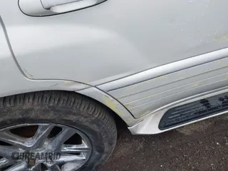 2000 Lexus LX 470 z VIN JT6HT00W8Y0096929, wystawiony jako IAAI lot #42316574 z przebiegiem 227 839 mil mil oraz . Historia ofert i sprzedaży dostępna na DreamBid. Obrazek 12.
