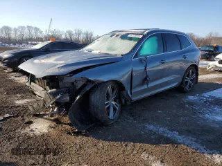 2018 Volvo XC60 Momentum с VIN LYVA22RK6JB069830, выставлен на аукционе Copart как лот 41773915 с пробегом 111 870 миль миль и Списание • Salvage title. История ставок и продаж доступна на DreamBid. Изображение 1.