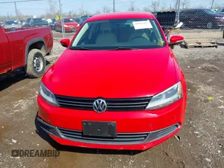 2013 Volkswagen Jetta SE z VIN 3VWDP7AJ2DM396638, wystawiony jako IAAI lot #41917933 z przebiegiem 156 882 mil mil oraz . Historia ofert i sprzedaży dostępna na DreamBid. Obrazek 13.