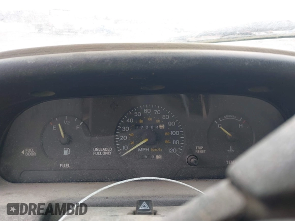 1994 Ford Escort z VIN 1FARP15J1RW106709, wystawiony jako IAAI lot #41768295 z przebiegiem 97 264 mil mil oraz . Historia ofert i sprzedaży dostępna na DreamBid. Obrazek 7.