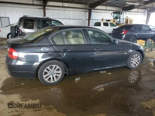 2006 BMW 3 Series 325i with VIN WBAVB13566KX62207, listed as a Copart auction lot 45338735 with 90,070 mi miles and Clean Title. Bid and sale history available at carsss.com. Image 3.