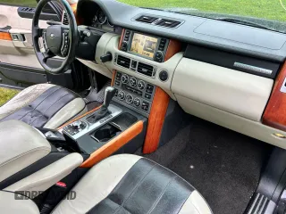 2007 Land Rover Range Rover SC z VIN SALMF13407A253823, wystawiony jako Copart lot #57240195 z przebiegiem 235 385 mil mil oraz Czysty tytuł • Clean title. Historia ofert i sprzedaży dostępna na DreamBid. Obrazek 9.