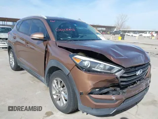2016 Hyundai Tucson Limited with VIN KM8J33A20GU137662, listed as a IAAI auction lot 41818149 with 120,010 mi miles. Bid and sale history available at carsss.com. Image 6.