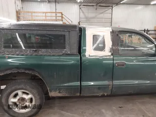 2000 Dodge Dakota with VIN 1B7GL22X4YS628395, listed as a IAAI auction lot 41241161 with 183,374 mi miles. Bid and sale history available at carsss.com. Image 6.